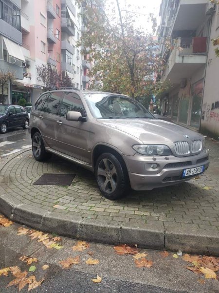 Tirane, shes xhip BMW X5 Viti 2004, 4.800 Euro