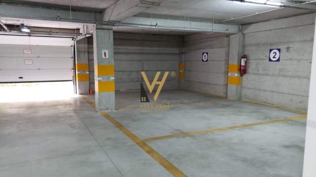 Tirane, jepet me qera apartament 2+1+A+BLK Kati 2, 104 m² 800 Euro (teg)