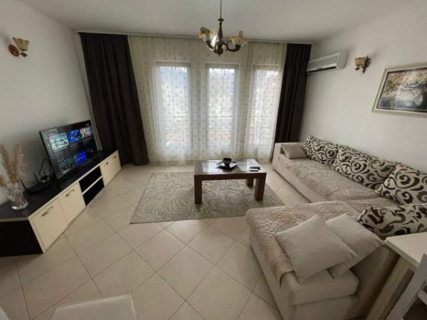 Qera Ditore Ap1+1 Myslym Shyr 3.000 Leke  ( Wifi, SmartTv )