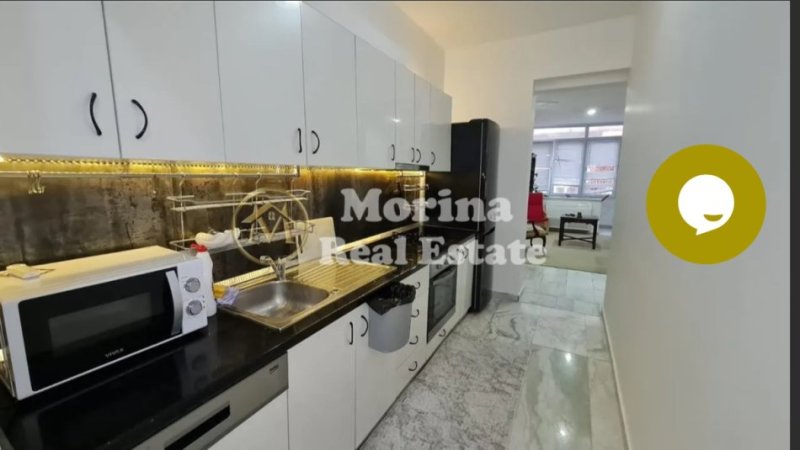 Tirane, jepet me qera apartament 1+1+Ballkon Kati 2, 60 m² 600 € (Blloku)