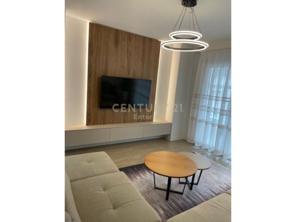 Tirane, shes apartament 2+1+Aneks+Ballkon Kati 2, 110 m² 330.000 € (Rruga e elbasanit)