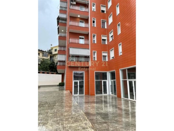 Tirane, shes apartament 2+1+Aneks+Ballkon Kati 2, 110 m² 330.000 € (Rruga e elbasanit)