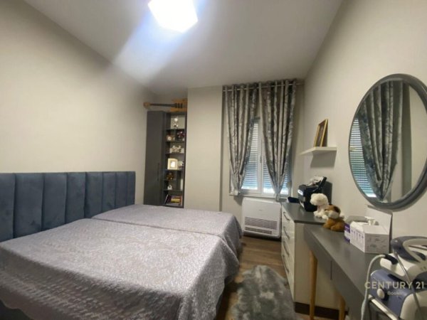 Tirane, shes apartament 2+1+Aneks+Ballkon Kati 6, 117 m² 207.000 € (Dritan Hoxha, Laprake)