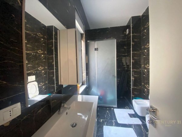 Tirane, shes apartament 2+1+Aneks+Ballkon Kati 6, 117 m² 207.000 € (Dritan Hoxha, Laprake)