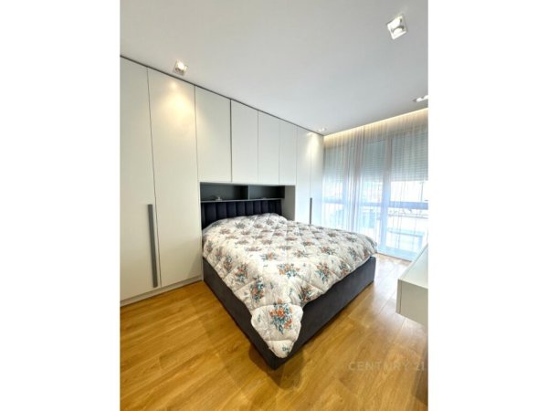 Tirane, shes apartament 2+1+Aneks+Ballkon Kati 2, 80 m² 160.000 € (Selite)