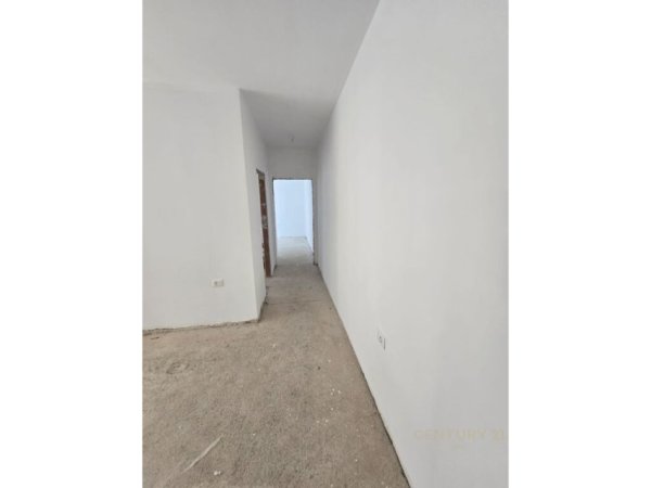 Tirane, shes apartament 2+1+Aneks+Ballkon Kati 1, 109 m² 205.000 € (TREGU ELEKTRIK)
