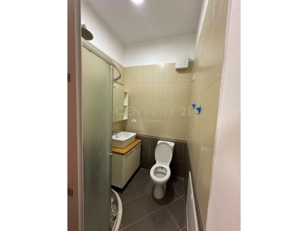 Tirane, shes apartament 2+1+Aneks+Ballkon Kati 3, 114 m² 227.000 € (Liqeni i thate)