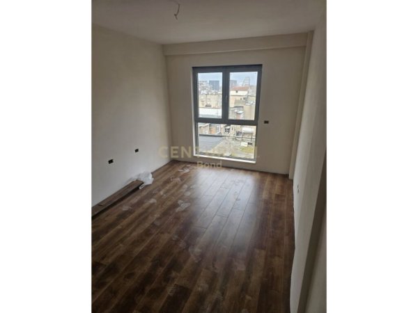 Tirane, shes apartament 2+1+Aneks+Ballkon Kati 6, 106 m² 244.743 € (Shkolla e akuqe)