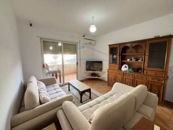 Tirane, shitet apartament 2+1+Ballkon Kati 1, 94 m² 127.000 € (Unaza e Re)