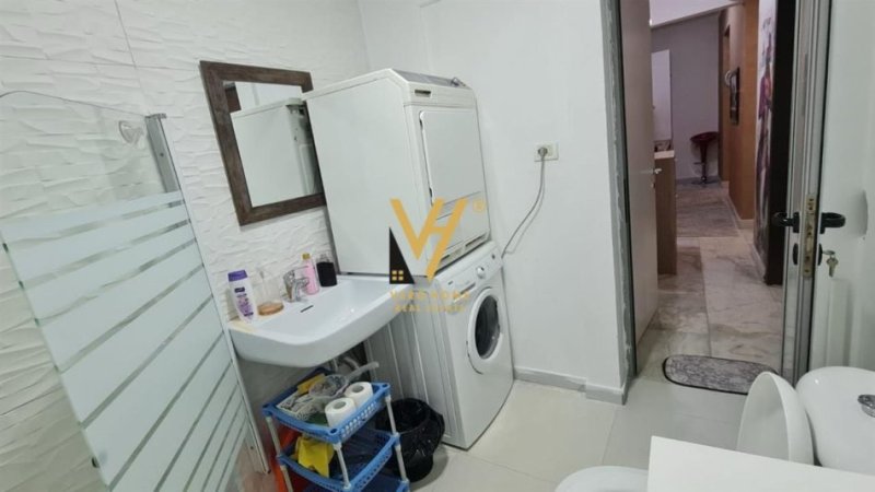 Tirane, jepet me qera apartament 1+1+Ballkon Kati 2, 65 m² 600 € (BLLOK)