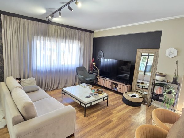 Tirane, shes apartament 2+1+Aneks+Ballkon Kati 3, 109 m² 250.000 € (Kopshti Botanik)
