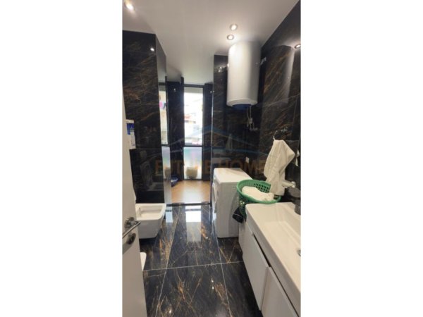 APARTAMENT 1+1 PER SHITJE TEK LIQENI I THATE