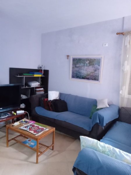 Durres, jepet me qera apartament 1+1+Ballkon Kati 2, 73 m² 300 € 