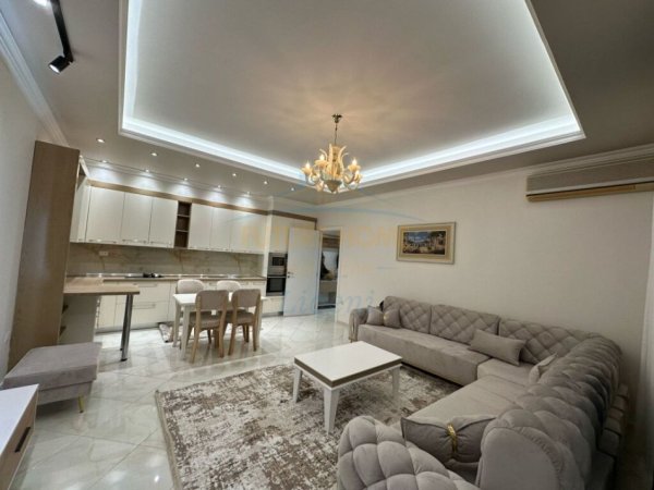 APARTAMENT 3+1 PER SHITJE TEK LIQENI I THATE