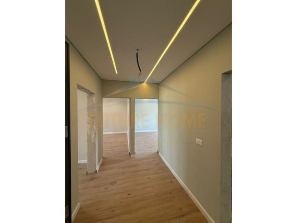 Durres, shitet apartament 2+1 Kati 5, 83 m² 90.000 € (Durres)