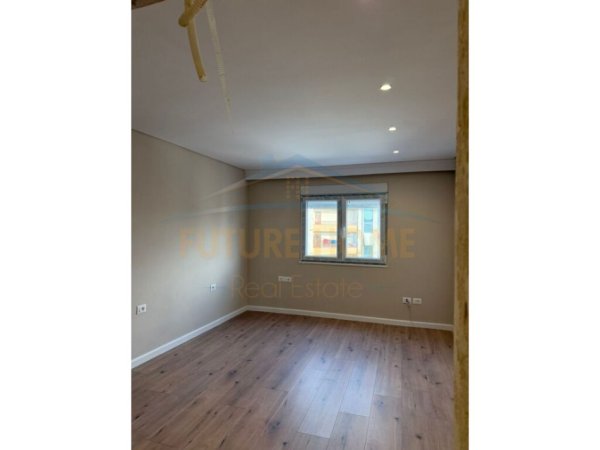 Durres, shitet apartament 2+1 Kati 5, 83 m² 90.000 € (Durres)