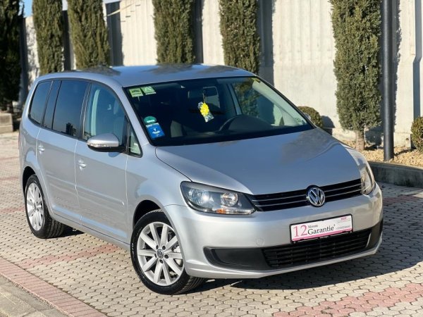 VW TOURAN 1.6 NAFTE 👉 2011 👈 kambio MANUALE - 5 VENDE 7.490 €