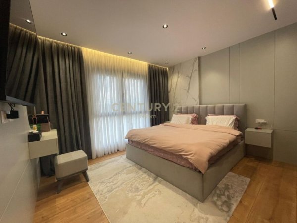Tirane, shes apartament 2+1+Aneks+Ballkon Kati 1, 121 m² 350.000 € (Liqeni i Thate)