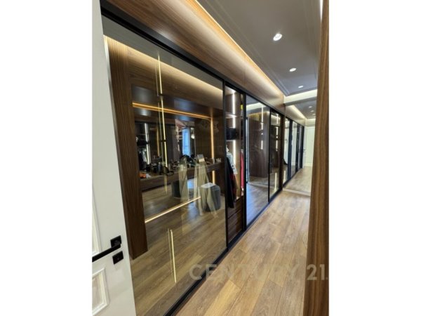 Tirane, shes apartament+verande | Penthouse 3+1+Aneks+Ballkon Kati 11, 169 m² (Ish-Fusha Aviacionit)