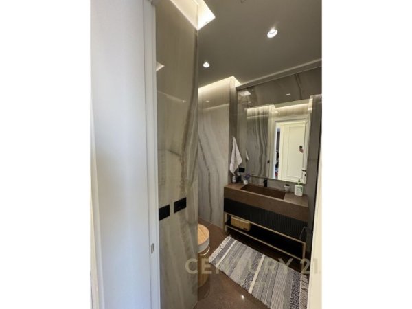 Tirane, shes apartament+verande | Penthouse 3+1+Aneks+Ballkon Kati 11, 169 m² (Ish-Fusha Aviacionit)