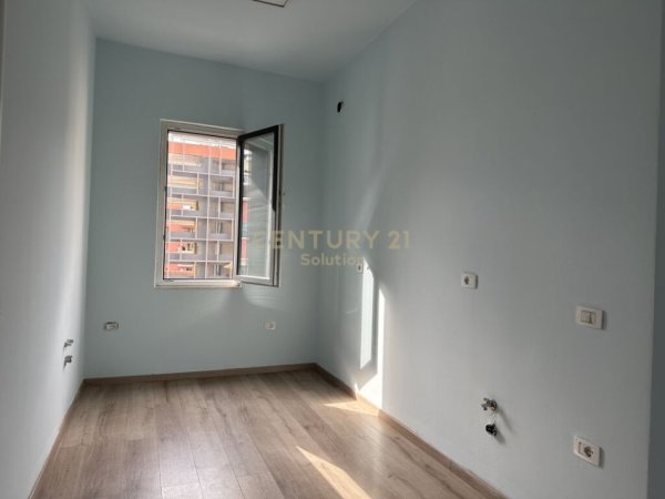 Tirane, shes apartament 2+1+Aneks+Ballkon Kati 6, 110 m² 285.000 € (Ish Parku)