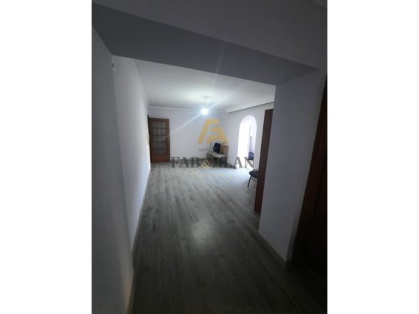 Tirane, shitet apartament 2+1 Kati 2, 96 m² 210.000 € (Stadiumi Dinamo)