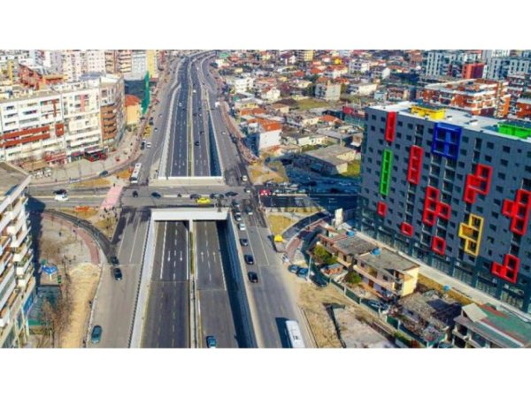 Tirane, shitet apartament 1+1 Kati 3, 78 m² 102.000 € (Astir, tek Bar Bohem)