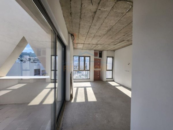 APARTAMENT 2+1+2 PER SHITJE NE GREEN VALLEY RESIDENCE, LIQENI I THATE