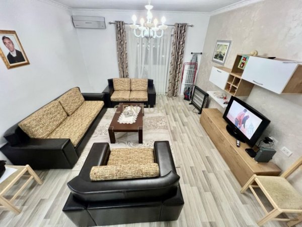 Tirane, jap me qera apartament 3+1+2+POST PARKIMI , 120 m² 500 € (Selitë)