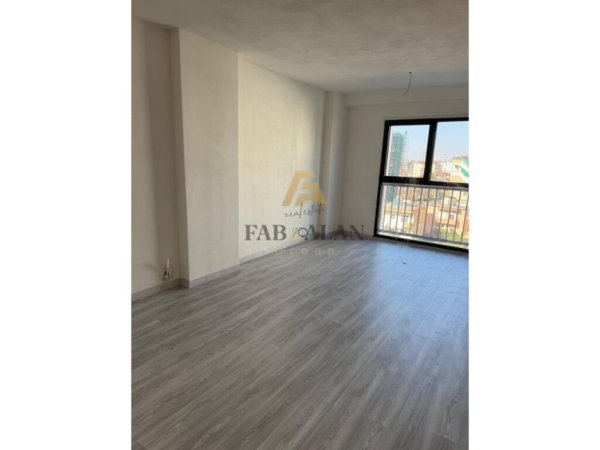Tirane, shitet apartament 2+1+2 Kati 4, 113 m² 198.000 € (Bulevardi i Ri,)
