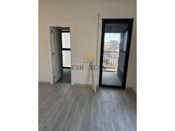 Tirane, shitet apartament 3+1+2 Kati 1, 147 m² 257.500 € (Bulevardi i Ri)