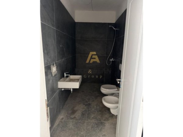 Tirane, shitet apartament 3+1+2 Kati 1, 147 m² 257.500 € (Bulevardi i Ri)