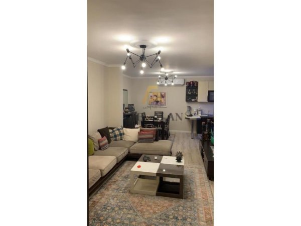 Tirane, shitet apartament 2+1 Kati 2, 79 m² 225.000 € (Rruga e Durresit)
