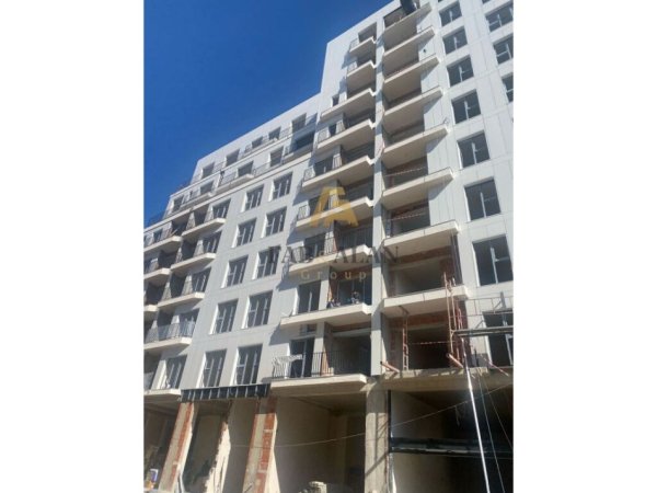 Tirane, shitet apartament 2+1+2+GARAZH Kati 8, 93 m² 240.000 € (Shkolla e Kuqe)