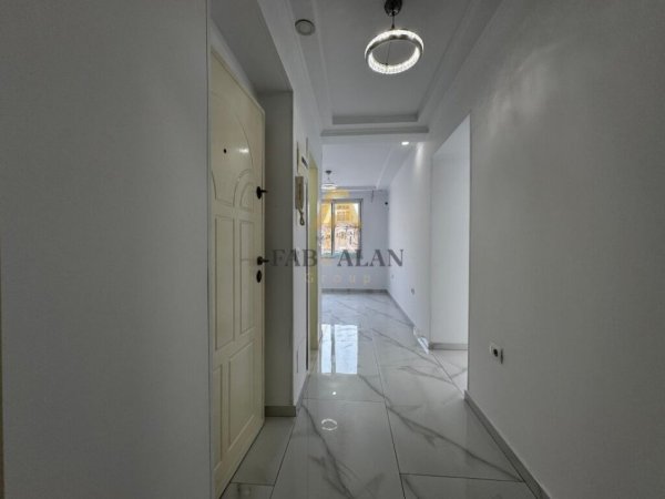 Tirane, shitet apartament 1+1 Kati 2, 47 m² 145.000 € (Rruga e Dibres, Farmacia 10)
