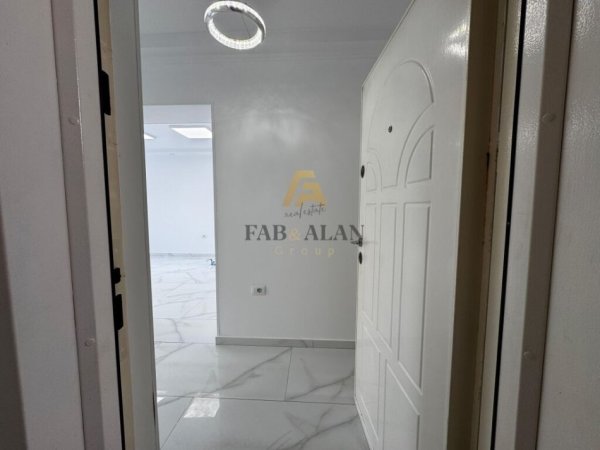 Tirane, shitet apartament 1+1 Kati 2, 47 m² 145.000 € (Rruga e Dibres, Farmacia 10)
