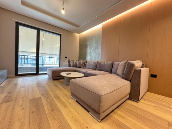Tirane, jepet me qera apartament 2+1+Aneks+Ballkon Kati 2, 101 m² 850 € (Neom108204)
