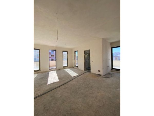 Tirane, shes apartament 2+1+Aneks+Ballkon Kati 4, 200 m² 289.000 € (Siri Kodra)