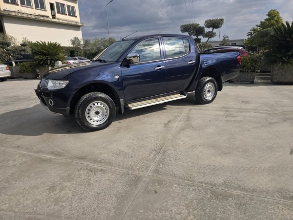 Mitsubishi L 200 2,5 DIO 4x4 Klima Gjermania Manual Viti 2012