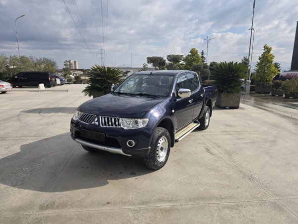 Mitsubishi L 200 2,5 DIO 4x4 Klima Gjermania Manual Viti 2012