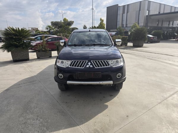 Mitsubishi L 200 2,5 DIO 4x4 Klima Gjermania Manual Viti 2012