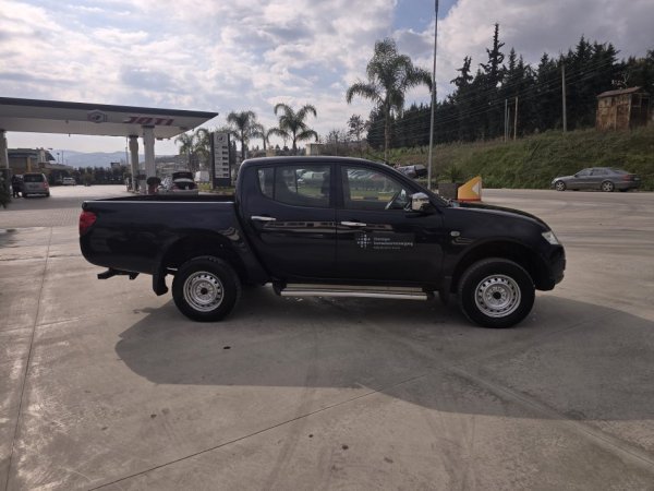 Mitsubishi L 200 2,5 DIO 4x4 Klima Gjermania Manual Viti 2012