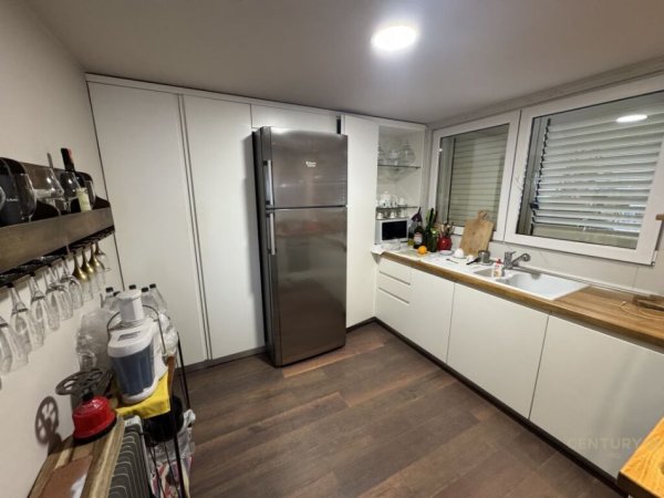 Tirane, shes apartament+verande | Penthouse 2+1+Aneks+Ballkon Kati 8, 206 m² 330.000 € (Kodra e Diellit)