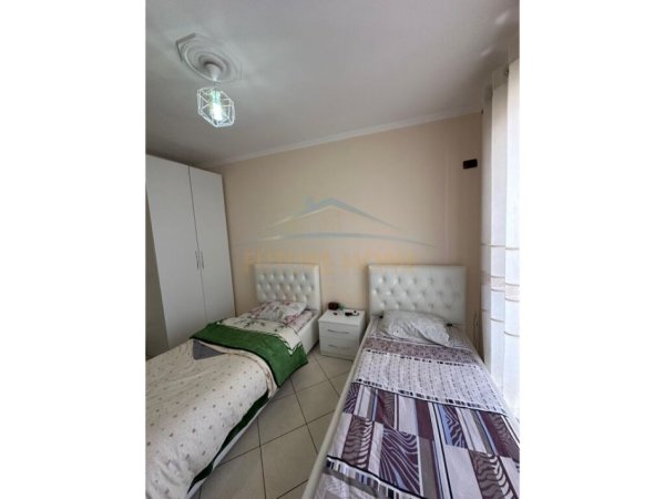 Tirane, shitet apartament 2+1 Kati 2, 88 m² 138.000 € (Unaza e Re)