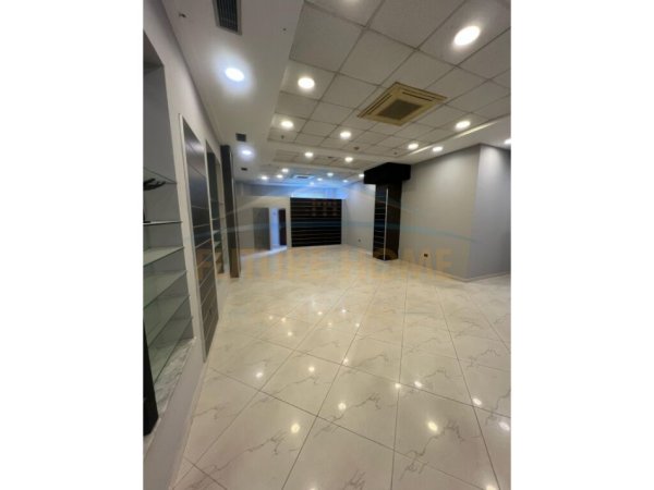 Durres, shitet ambjent biznesi Kati 1, 100 m² 275.000 € (Qendër, Durres)