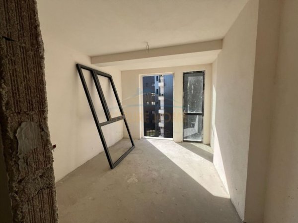 Tirane, shitet apartament 2+1+Ballkon Kati 4, 107 m² 230.000 € (Rezidenca Mine Peza)