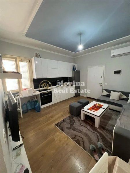 Tirane, jepet me qera apartament 1+1 Kati 2, 70 m² 400 € (Selite)