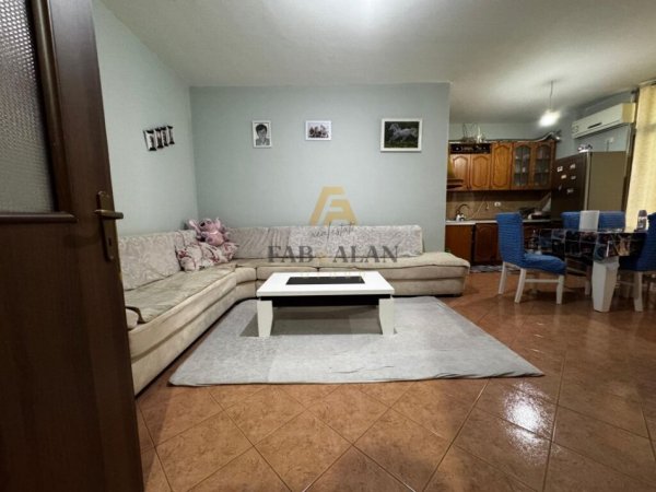 Tirane, shitet apartament 1+1 Kati 2, 63 m² 85.000 € (Astir, rruga Loni Ligori)