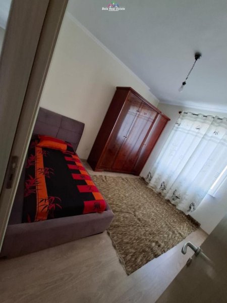 Tirane, jepet me qera apartament 2+1 Kati 5, 98 m² 450 € (yzberisht)