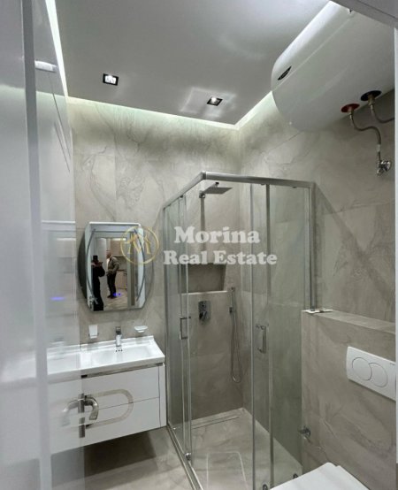 Tirane, jepet me qera apartament 2+1 Kati 7, 120 m² 1.300 € (Qender)
